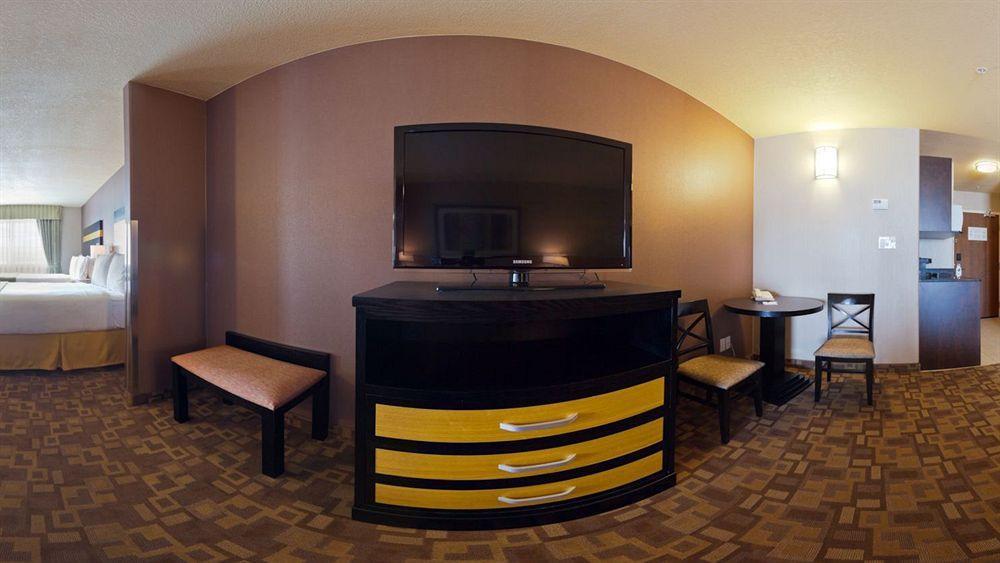 Holiday Inn Express And Suites Dawson Creek, An Ihg Hotel Exteriér fotografie